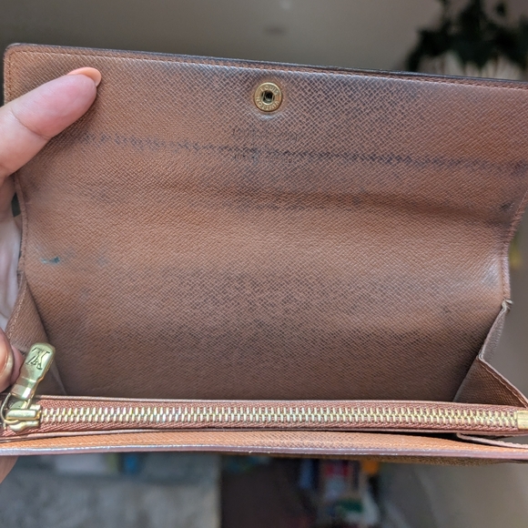 Louis Vuitton Monogram Brown Wallet - Picture 6 of 10